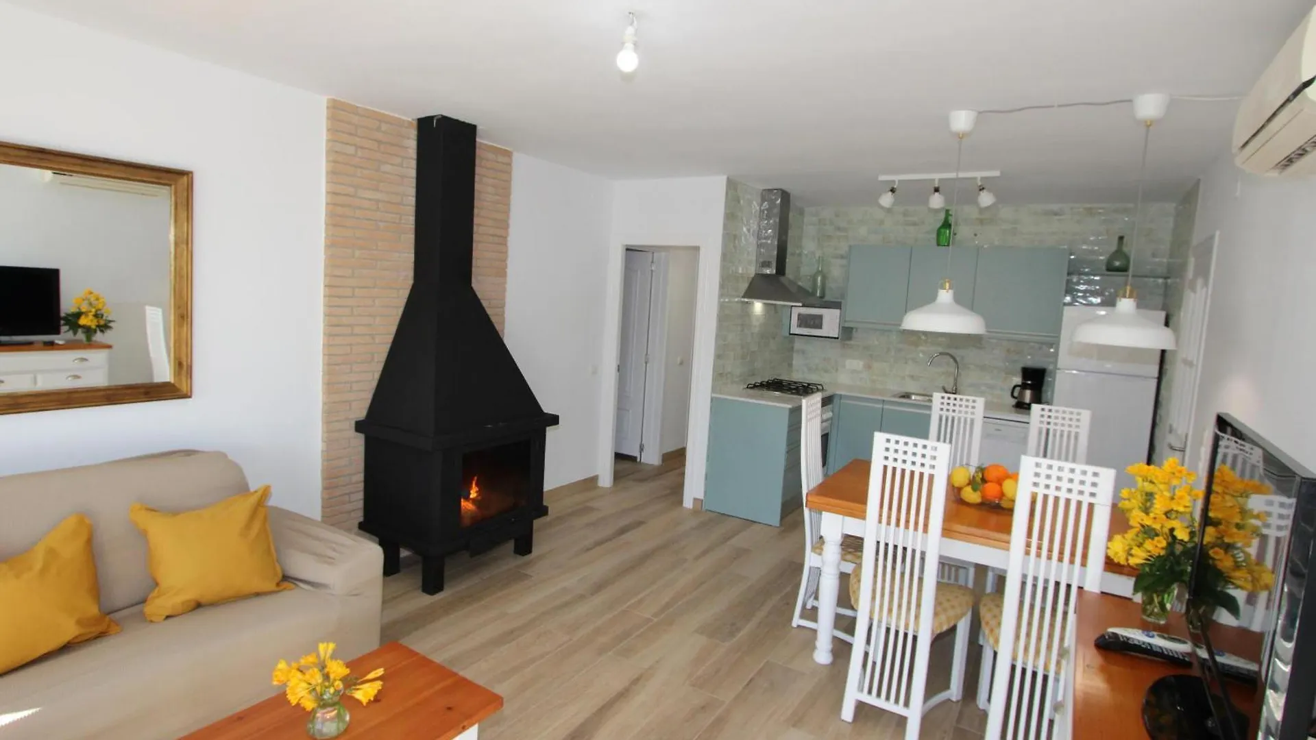 Casa Cerca Del Mar Con Piscina, Aire Acondicionado, Wifi, Admite Mascotas Y Playa Para Perros - Es-184-9 Riumar