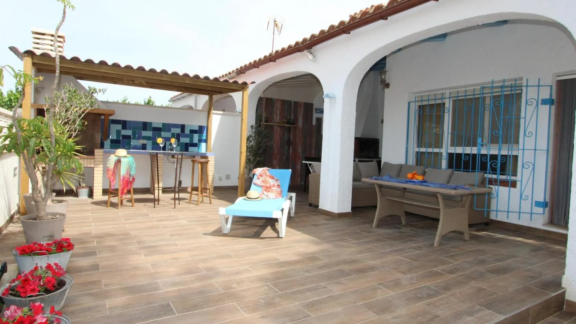 Holiday home Casa Cerca Del Mar Con Piscina, Aire Acondicionado, Wifi, Admite Mascotas Y Playa Para Perros - Es-184-9 Riumar